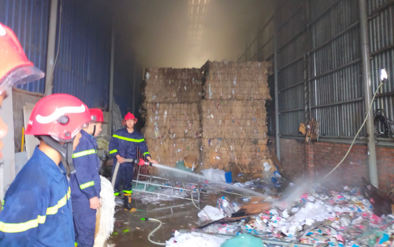 Thông tin về vụ cháy tại nhà xưởng số 34 thôn Tiên Nông, xã Đại Bản, huyện An Dương